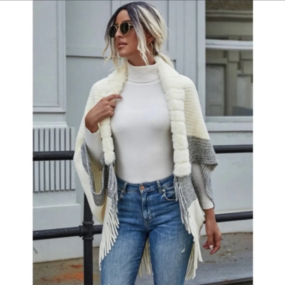 Casual Grey/White Color-block Cardigan with Faux Fur and Fringe Trim Size O/S - Picture 5 of 8